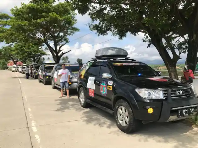 Foto - Komunitas Toyota Fortuner Ini Jelajah Sulawesi Untuk Perayaan Tahun Baru