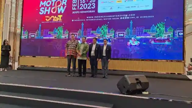 Foto - Ada Mobil Baru hingga Konsep di IIMS 2023, Apa Saja?