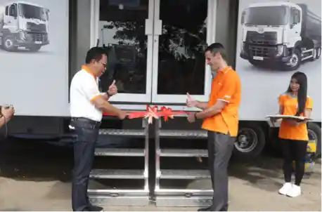 Foto - UD Trucks Beri Perhatian Lebih Bagi Pengemudi Truk Indonesia