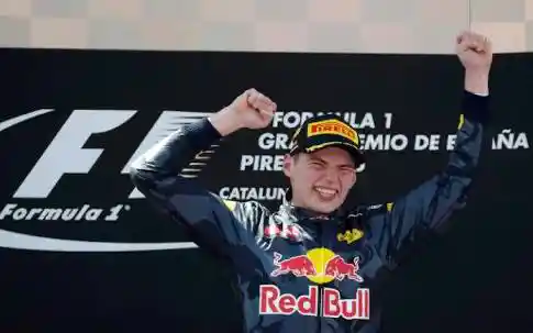 Foto - F1 Spanyol: Max Verstappen Ukir Rekor Juara F1 Termuda, Rio Haryanto Konsisten