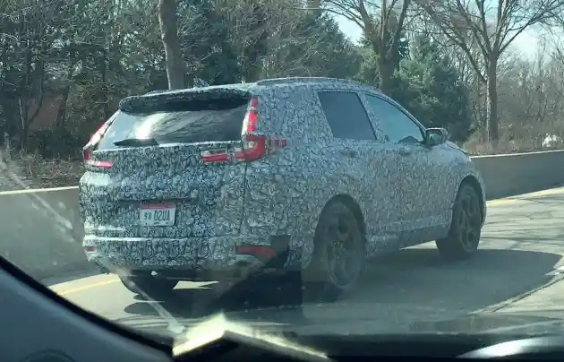 Foto - SPY SHOT: Honda CR-V 7-Seater