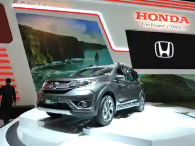 Foto - GIIAS Surabaya Auto Show : Ini Mobil Baru Yang Dapat Anda Jajal