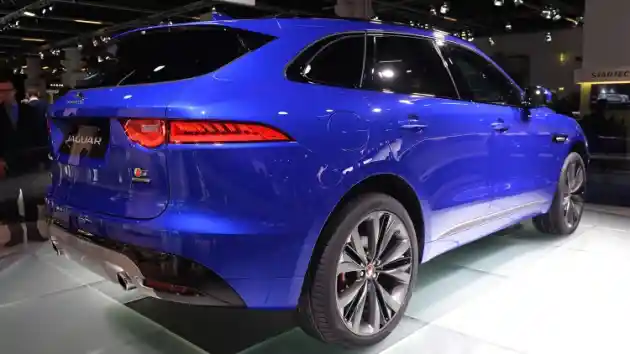 Foto - Jaguar F-Pace, Crossover Pertama Dari Jaguar