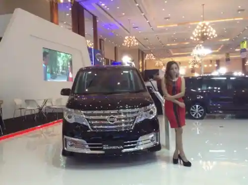 Foto - Komparasi Biaya Perawatan All New Kijang Innova VS Rivalnya