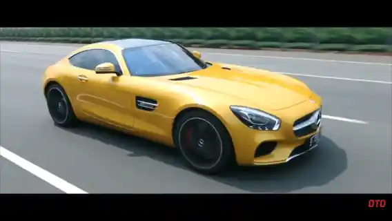 Foto - VIDEO: Mercedes-AMG GT S 2016 Review | OtoDriver