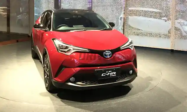 Foto - Peminat Toyota C-HR Hybrid Belum Banyak di DKI Jakarta