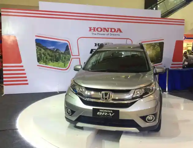 Foto - Hadapi Xpander, Honda Segera Beri Promo Spesial Untuk Mobilio dan BR-V