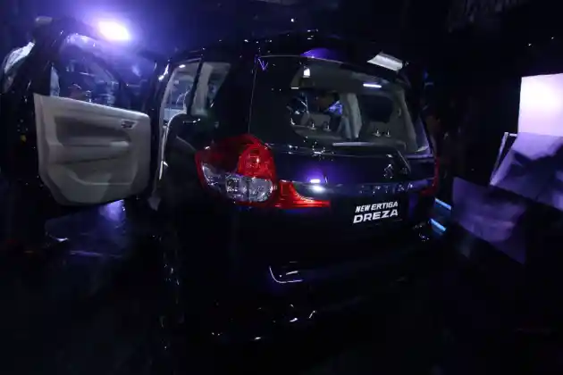 Foto - Inilah Perbedaan Suzuki New Ertiga Dreza