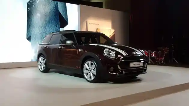 Foto - MINI Cooper Clubman Resmi Meluncur, Harga Nyaris Rp 1 Miliar