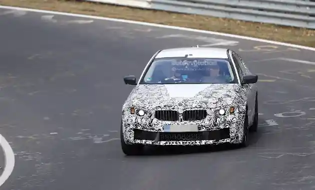 Foto - VIDEO: BMW M5 2018 AWD Digeber Di Nurburgring