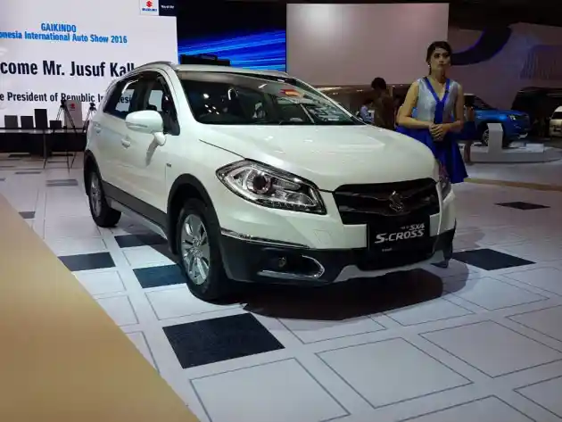 Foto - Suzuki S-Cross Lawas Belum Optimal, Versi Facelift Jadi Harapan Baru