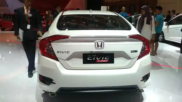 Foto - Honda Civic Turbo Prestige, Tambah Gaya Kurangi Fitur