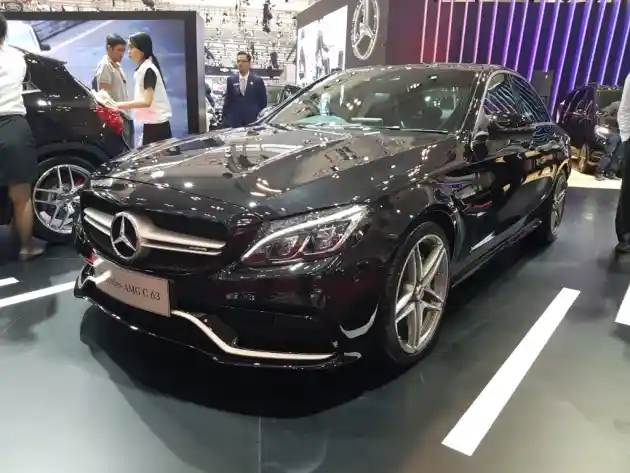 Foto - Begini Spek Dan Harga 4 Varian Mercedes-AMG Yang Mejeng Di GIIAS 2016