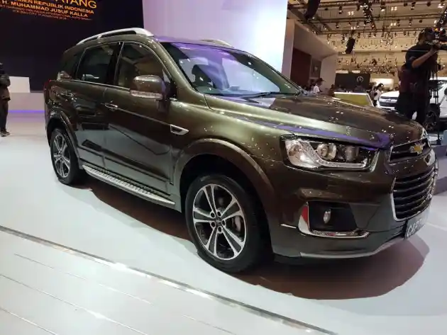 Foto - GALERI FOTO: Chevrolet Captiva 2016 (11 Foto)