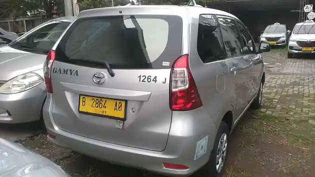 Foto - Toyota Avanza Jadi Taksi di DKI Jakarta