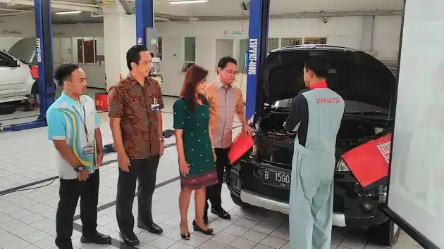 Foto - Astra Siagakan Ribuan Teknisi Demi Kenyamanan Berbagai Merek Mobil Saat Mudik