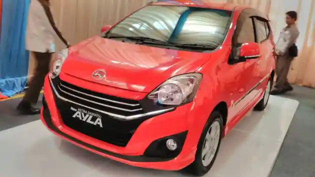 Foto - Daihatsu Ayla Facelift 2017 Resmi Meluncur. Ada 2 Pilihan Mesin, Ini Harganya