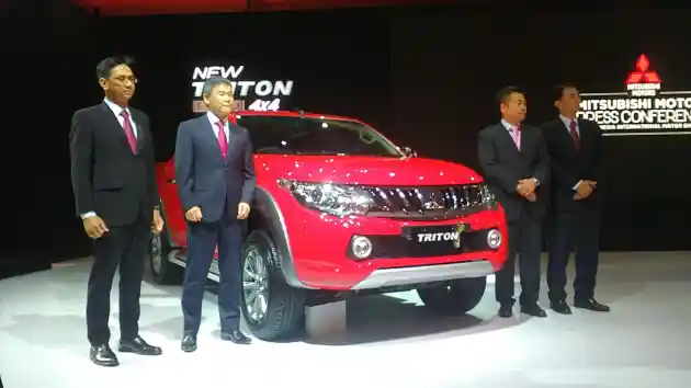 Foto - Mitsubishi Triton Facelift Dan Single-cab 4x2 Resmi Dijual