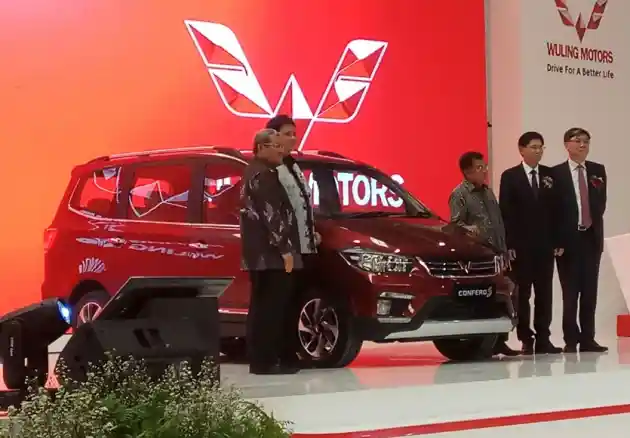 Foto - Wuling Memulai Proses Produksi Massal Untuk Indonesia, Ini Kata Jusuf Kalla