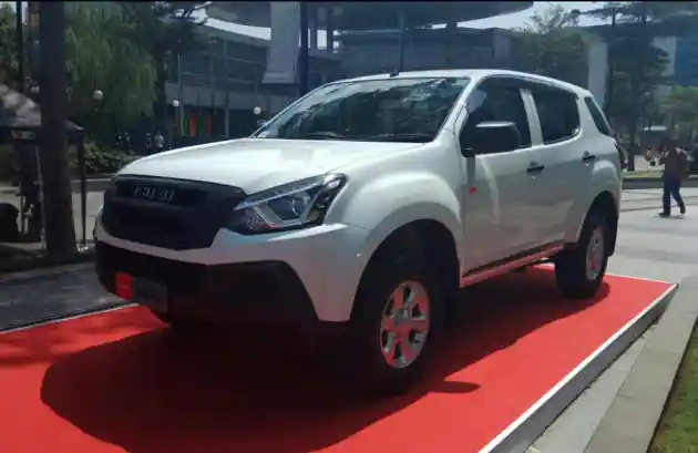 Foto - Daftar Harga ISUZU Terbaru (Agustus 2018)