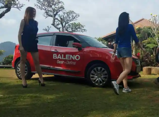 Foto - Suzuki Baleno Hatchback Rajai Penjualan di Kelasnya