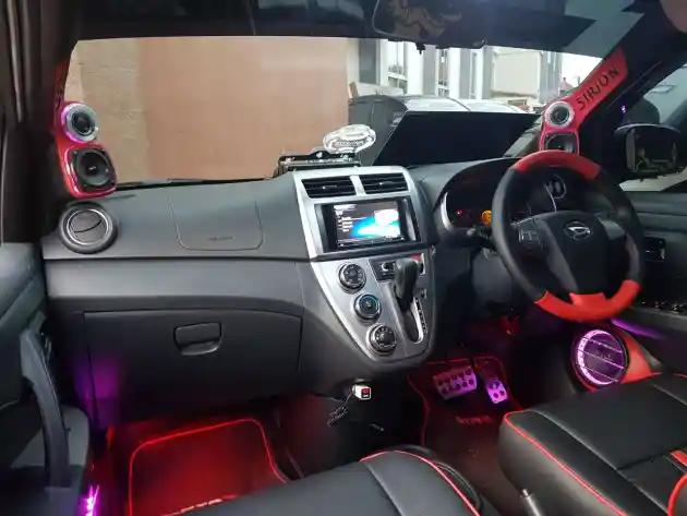 Foto - Interior Daihatsu Sirion Ini Raih Apresiasi Tertinggi Dalam IAM MBtech Semarang