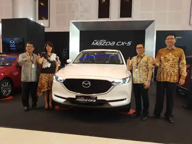 Foto - GIIAS Surabaya 2017: Mazda Berambisi Tetap Harum di Jawa Timur