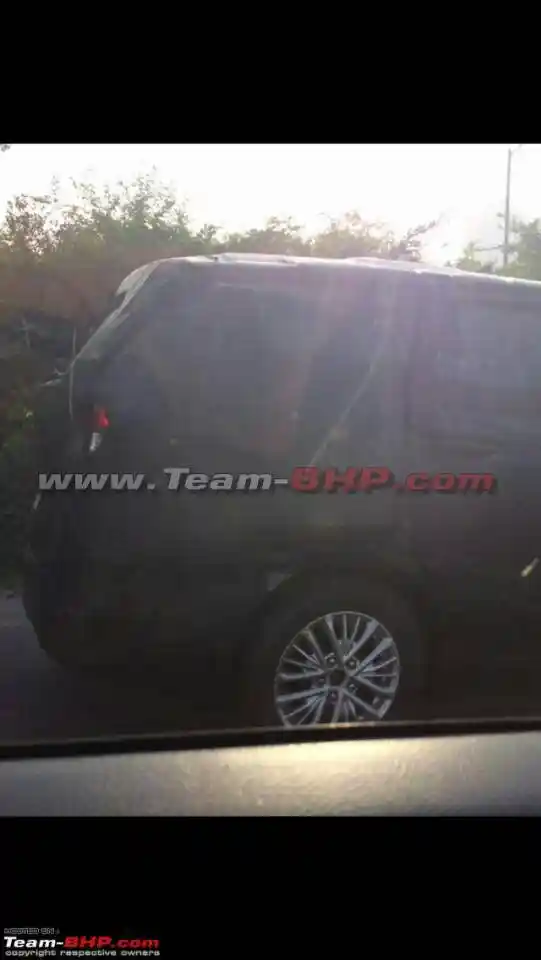 Foto - SPY SHOT: Suzuki Ertiga Facelift di India