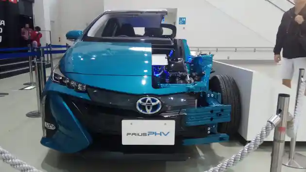 Foto - Mungkinkah Ada Mobil Hybrid dan Listrik Murah Untuk Indonesia Kelak?