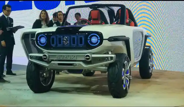 Foto - Tokyo Motor Show 2017: Suzuki 'Jimny' Massa Depan Dipamerkan