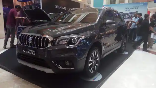 Foto - HR-V VS S-Cross, Mana yang Terlaris Jelang Akhir 2019?