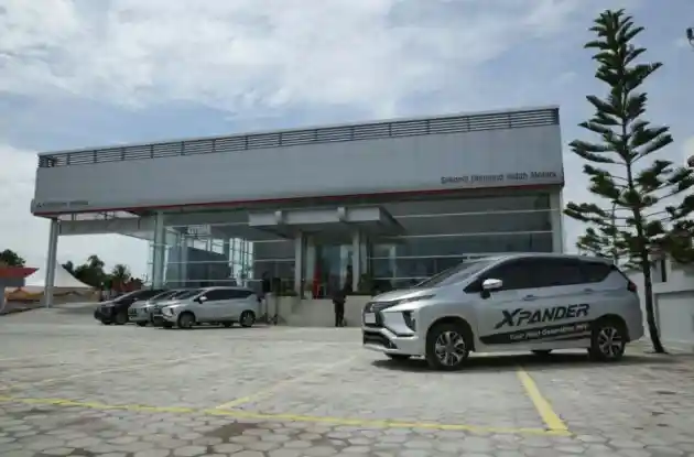 Foto - Dealer Mitsubishi Pertama di Palangka Raya Akhirnya Resmi Berdiri