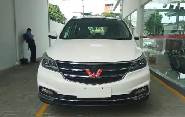 Foto - Wuling Cortez Jajaki Daratan Sulawesi