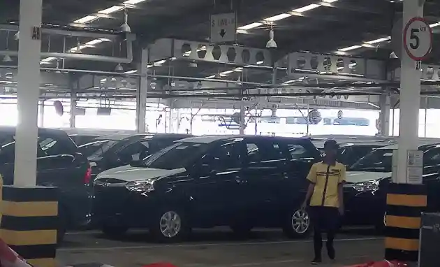 Foto - Daihatsu Xenia Generasi Terbaru Pakai Penggerak Roda Depan?