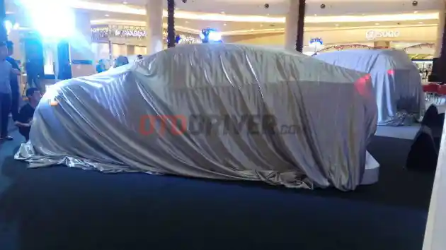 Foto - Detik-detik Peluncuran Mobil Baru Honda Indonesia