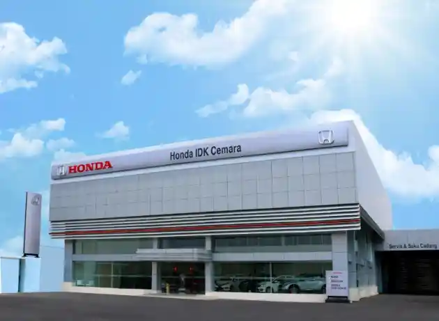 Foto - Mitsubishi dan Honda Saingan Buka Dealer Baru Pekan ini