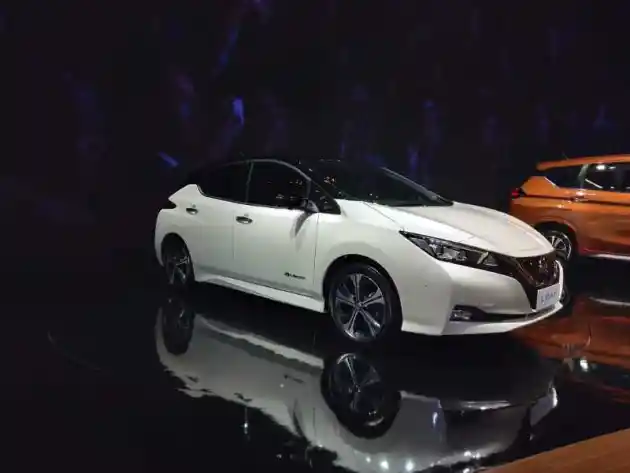 Foto - Komparasi Harga MG4 EV Dengan Nissan Leaf Dan Hyundai Ioniq 5