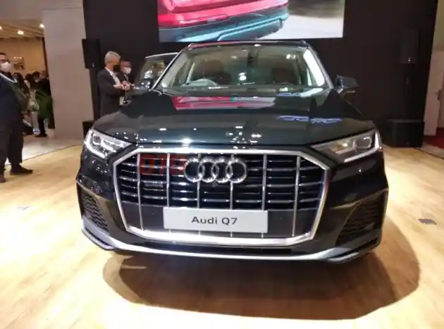 Foto - Resmi Meluncur di GIIAS 2022, New Audi Q7 Tampil Lebih Dinamis