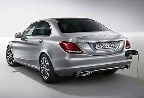 Foto - Mercedes-Benz Malaysia "Gemas" Akan Pasar Mobil Listrik Indonesia