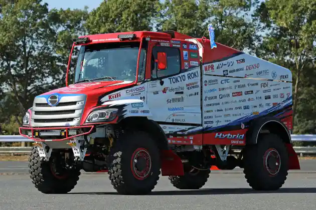 Foto - Dakar Rally: Uji Nyali Pakai Truk