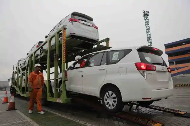 Foto - Toyota Indonesia Piawai Kelola Utang Luar Negeri, Dapat Penghargaan Dari Bank Indonesia