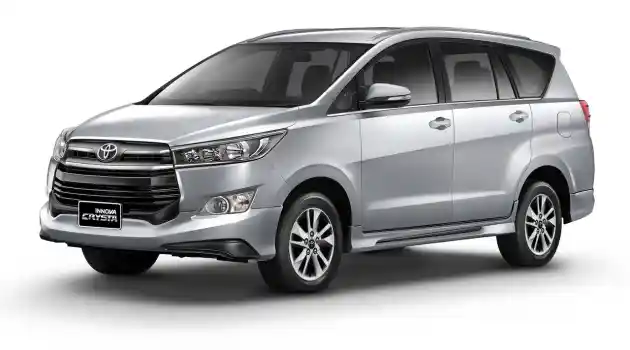 Foto - Seperti Inikah Penampakan Calon Varian Termahal Toyota Kijang Innova?