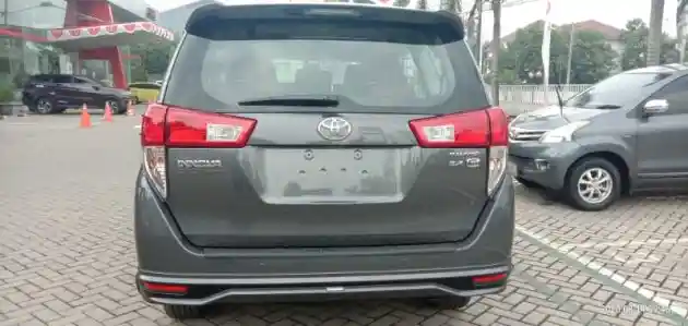 Foto - Toyota Innova TRD Meluncur, Harga Mulai Rp 359 Jutaan