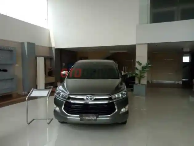 Foto - Kijang Innova Diskon Hingga RP 60 Juta! Ada 4 Konsekuensinya