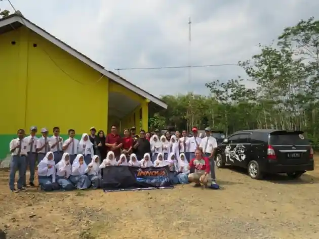 Foto - Keseruan Innova Community Saat Kopdar Akbar