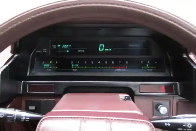 Foto - Instrument Cluster Digital Pesona Teknologi dari Era 80-an