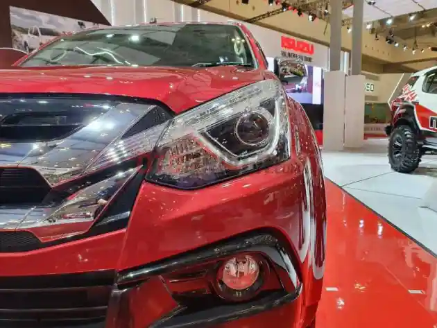 Foto - GIIAS 2019: Isuzu mu-X Varian Baru Termurah Resmi Dijual