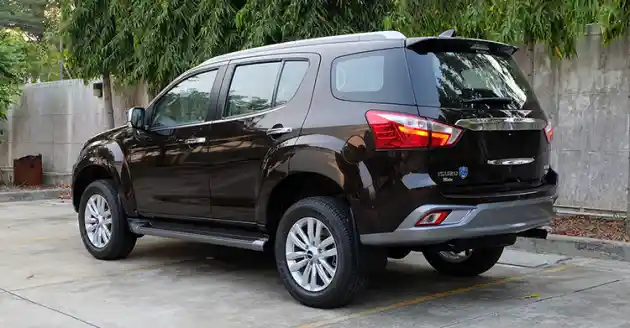 Foto - Inilah Kehematan BBM Isuzu mu-X Bermesin 1.900 CC