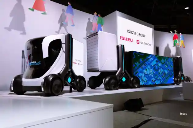 Foto - Ini Barisan Bintang Isuzu Di JMS 2025