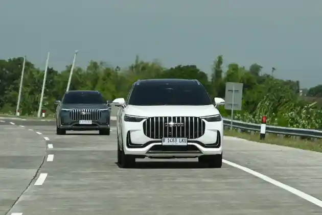 Foto - JAECOO J8 SHS ARDIS Raih Rekor MURI 1.660 km Tanpa Isi BBM